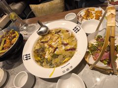 -渔语鱼新川菜Bistro(万象天地店)