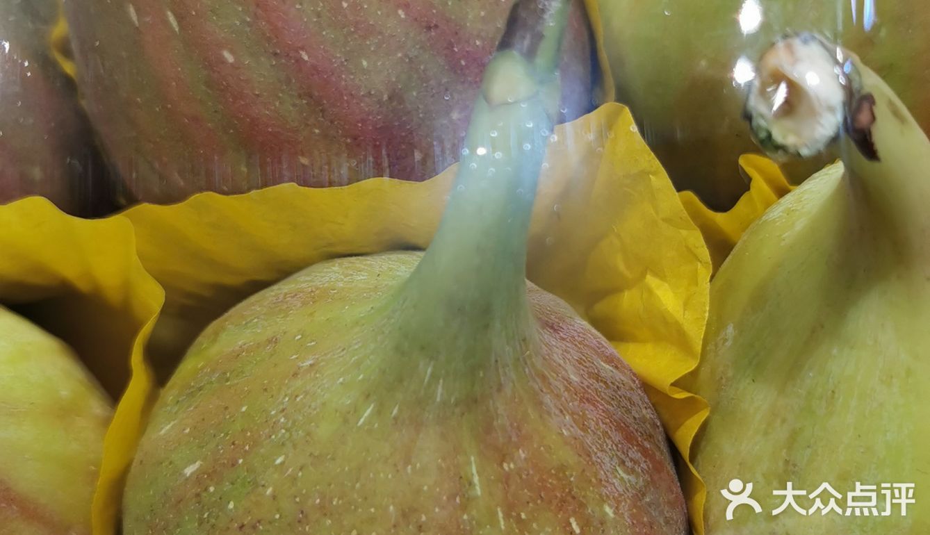 无花果，在我们老家庭院里家家都会栽一棵