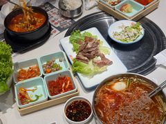 -韩香福烤肉庄园(文化西路店)