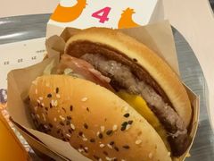 安格斯MAX厚牛芝士堡-麦当劳(长乐西洋南路得来速店)