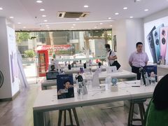 -荣耀授权专卖店(黄浦浙江中路店)