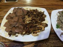 -溢心园香河肉饼总店