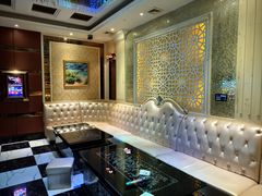 -凯乐迪量贩式KTV(方圆荟·馨宜新天地店)