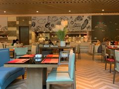 -筠咖啡西餐厅(上海国展宝龙丽筠酒店)