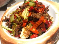 小炒黄牛肉-荷庭·精致湘菜(华强北九方店)