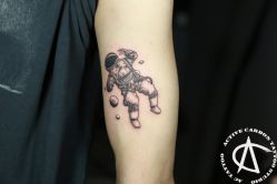 -AC TATTOO 纹身