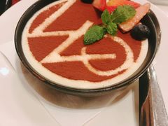 -WOLFGANG PUCK KITCHEN & BAR(迪士尼小镇店)