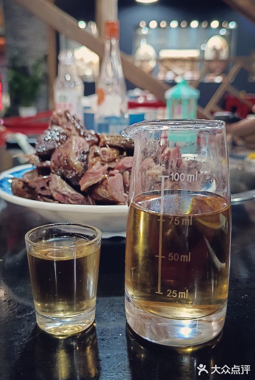 是吃鸭子火锅的，刚好没吃饭，就在他家吃了，汤超级好喝