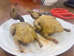 盐焗乳鸽-煲煲掂风味煲仔饭餐厅(西区店)