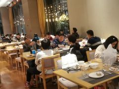 大堂-威珀斯酒店·珀萃美食餐厅 | 海鲜刺身·现烤生蚝·特色烤肉