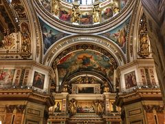 -滴血救世主教堂