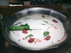 胡椒猪肚鸡锅底-湊湊火锅·茶憩(东城万达店)