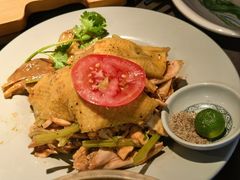 -大头虾越式风味餐厅(光明广场店)