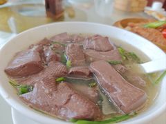 -泉龙渔村·粤式早茶·金牌烧鹅(中山三乡店)