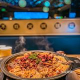 🆘在绝美的星空下，🌃吃经典麻辣烤鱼就问你燃不燃