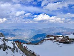 -玉龙雪山游客服务中心