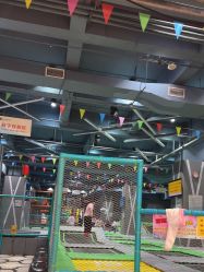-反弹蹦床公园·亲子乐园·团建·派对(尚品奥莱店)