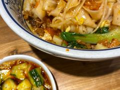-陇上秦轩西安biangbiang面(朝龙汇店)
