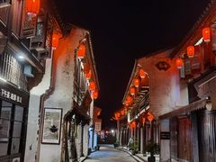 -鲁镇