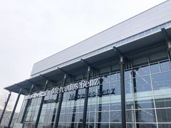 -天津波士信达奔驰4S店(卫津南路店)