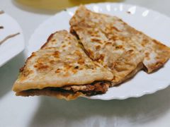 -溢心园香河肉饼总店