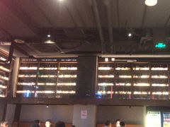 -牛啤堂精酿啤酒餐吧(五棵松华熙店)