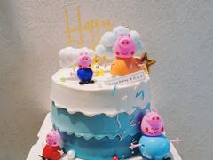 6寸小猪蛋糕-幸运盒子网红蛋糕房(民族路店)