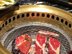 -山川小町·极番烧肉(新地假日广场店)