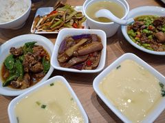 -老乡鸡(西岸凤巢店)