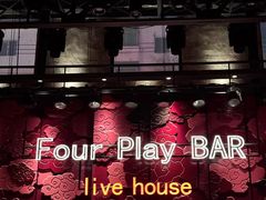 -FOUR PLAY BAR