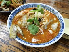-亚忠小吃店(曾厝垵店)