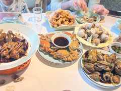 -嗨辣小聚·盘锦河蟹·海鲜烧烤龙虾(盘锦十年好店)