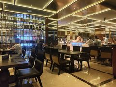 -大中华希尔顿酒店-念自助餐·嗨啤·小龙虾