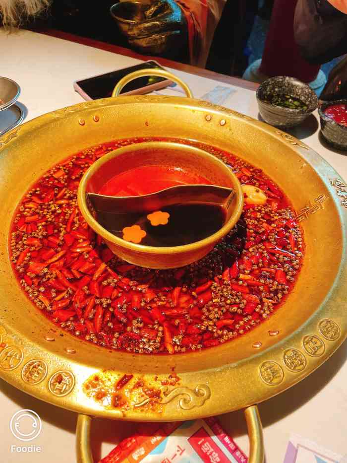 哥老官重庆美蛙鱼头(宝山龙湖店)-"[调皮]菜品:慕名而来,盛名之下