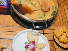 -快活林酸汤鱼鲜品火锅店(甲秀楼店)