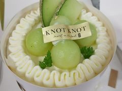 静冈蜜瓜蛋糕整个-KNOTKNOT珞珞·日式甜品(K11店)