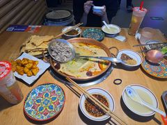 -洱火云南酸菜牛肉火锅(石景山当代商城店)