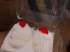 -红宝石·鲜奶小方·海派西点房(南丹店)