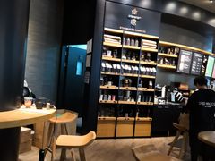 -星巴克臻选(成都来福士店)