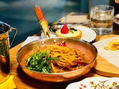 牛肉辣油意面-I HOLIC艾豪丽披萨(KKone店)
