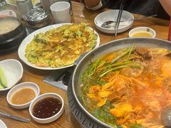 -喇喇排骨火锅·传统韩式脊骨汤(望京西园总店)