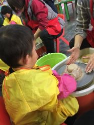 -泥娃娃DIY陶吧(易生活购物公园店)