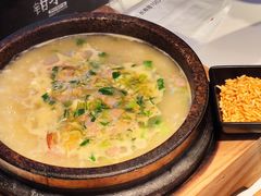 石锅龙虾泡饭-钳小柒·小龙虾蓝龙王烧烤夜宵(长寿路店)