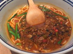 -刀小蛮半只鸡过桥米线(家乐福四元桥店)