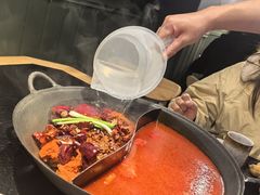 -鹿鸣山草本茶香火锅(园西路店)