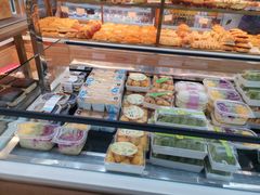 面包甜点陈列柜-乐滋贝尔(新安店)