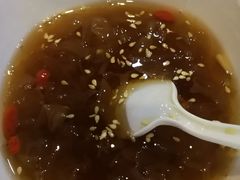 -凤凰路何眼镜香辣蟹(花果园店)