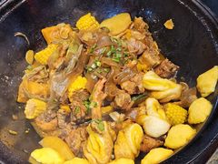 -鱼窝棚柴火铁锅炖(富山屯店)