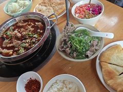 -大众跷脚牛肉馆·非遗传承单位(峨眉山店)