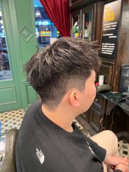 -海文先生国潮烫染男士理发馆
